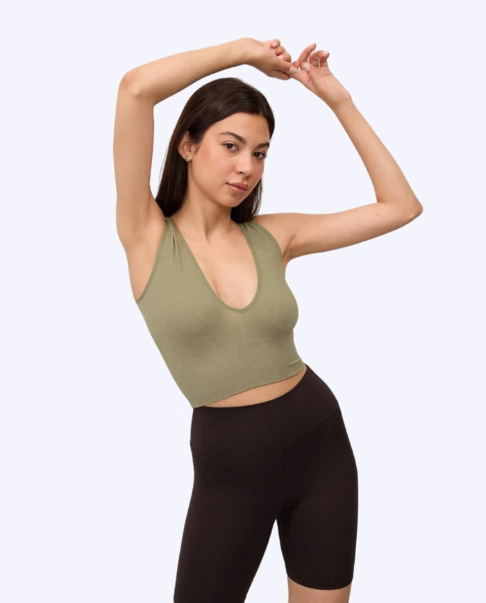 Dikişsiz V Yaka Kalın Askılı Crop 2